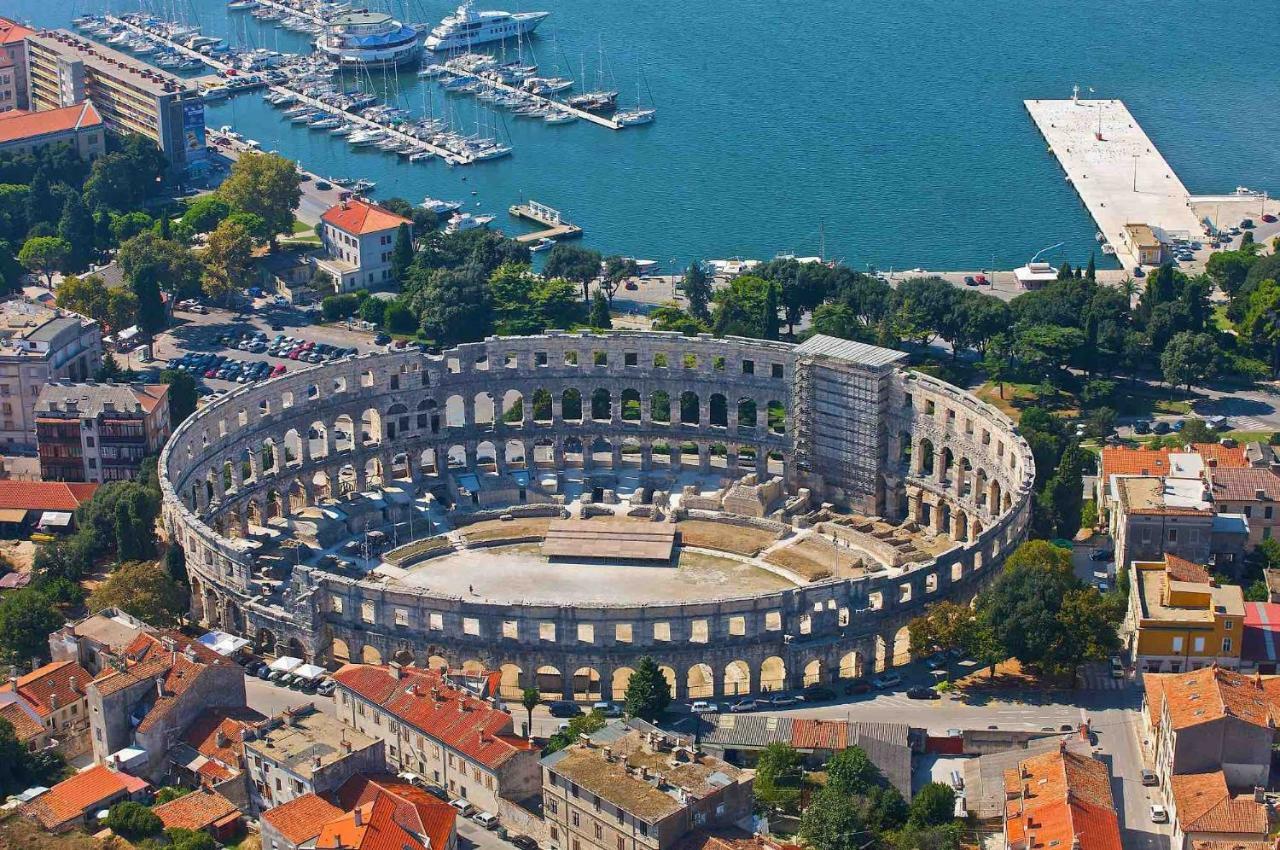 Ttapartmani Pula Exteriér fotografie